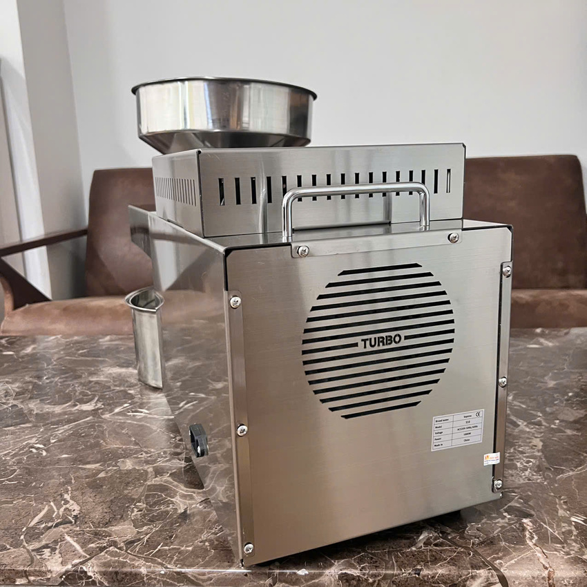 [ HÀNG NHẬP KHẨU ] Máy ép dầu năng suất 10-15kg/h, công suất 1800W. Thương hiệu Mỹ cao cấp Septree - S10