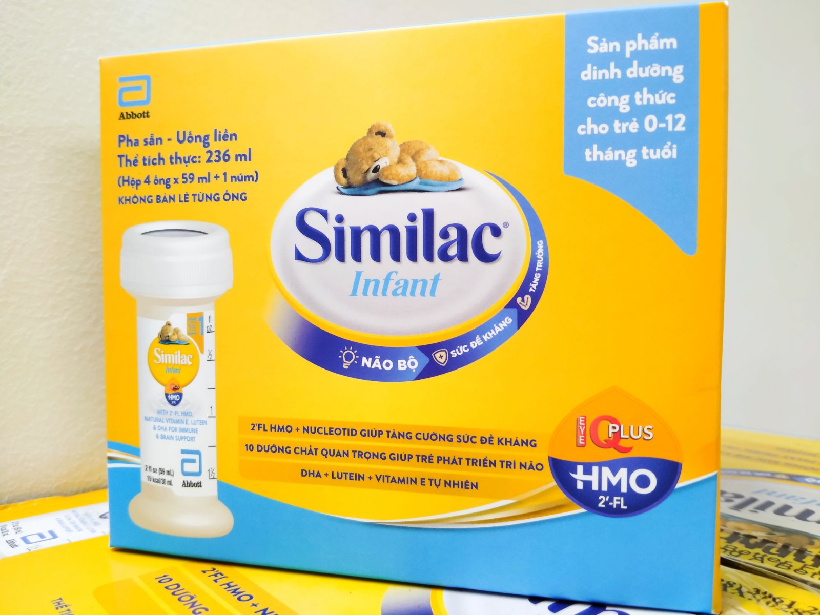 1 hộp 4 ống sữa nước Similac HMO 59ml + núm ti