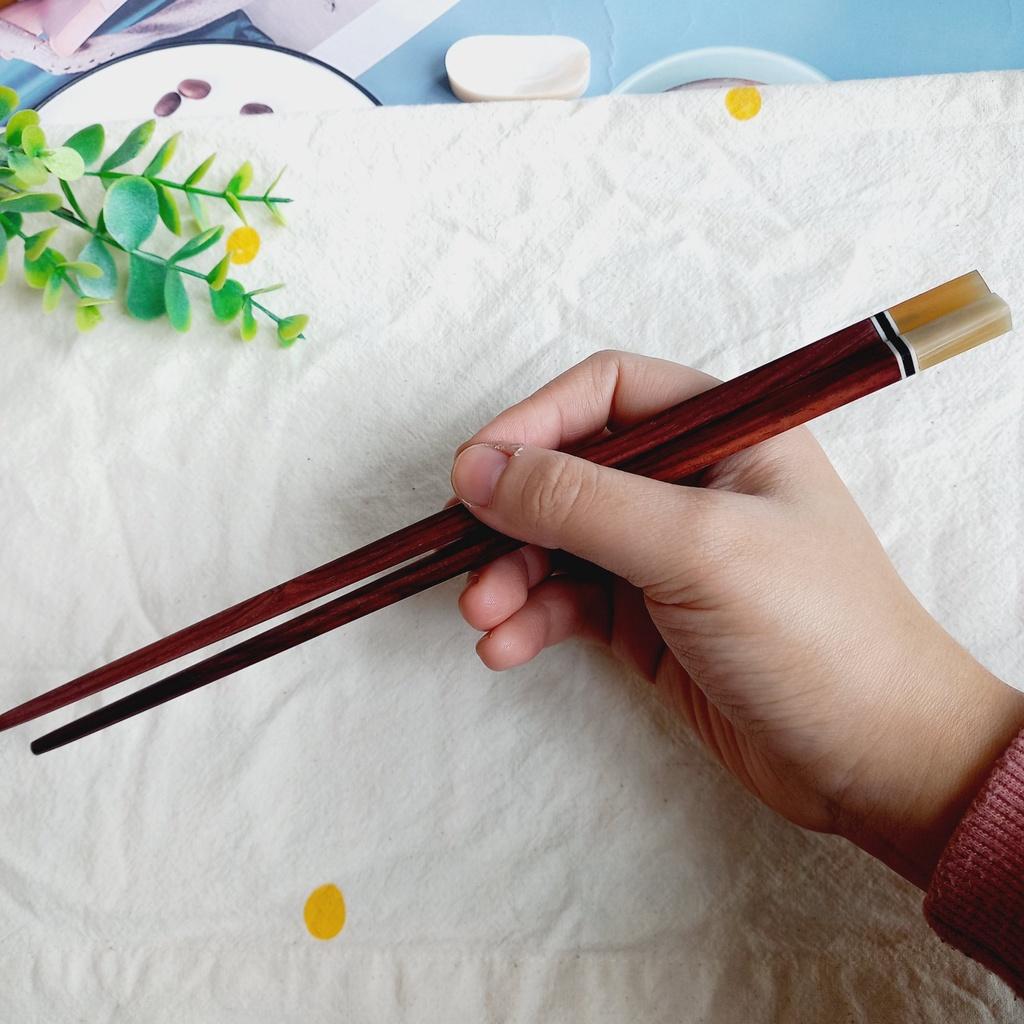 ĐŨA GỖ TRẮC ĐỎ CỠ 24-25 CM, ĐŨA GỖ ĂN CƠM, CHỤP ẢNH TRANG TRÍ