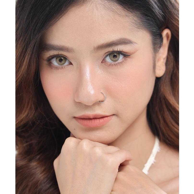Kính Áp Tròng Hera Nâu Hạt Dẻ Nổi Bật 0 - 6 Độ WALNUT BROWN Nhập Khẩu Hàn Quốc Lens Cận 6 Tháng