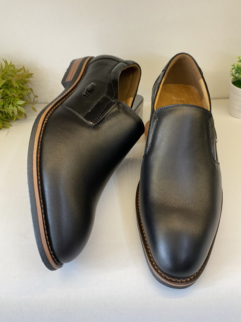 Giày Tây Nam Da Bò Giày Công Sở Nam Không Dây Màu Đen-T05 Giày SAGO’S Có Size 45