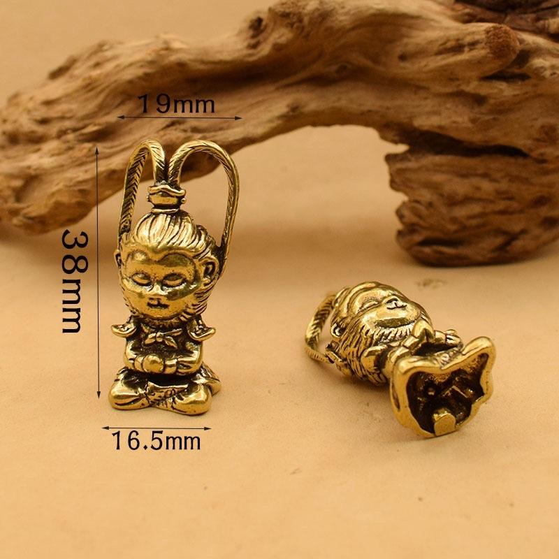 Tượng Tôn Ngộ Không bằng đồng tí hon cao 4 cm