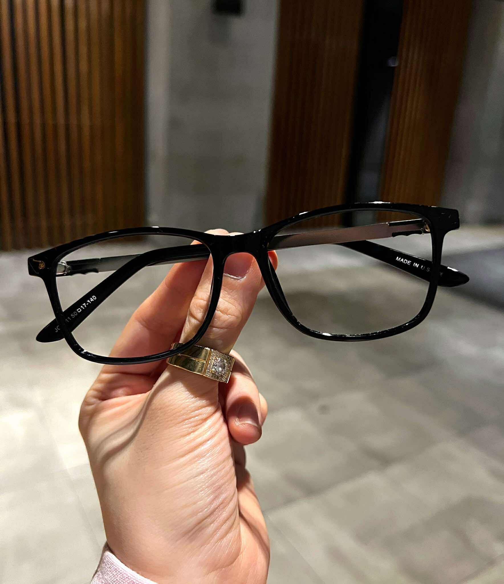 Kính mắt vuông gọng kim loại thanh nhẹ cao cấp cho nam nữ