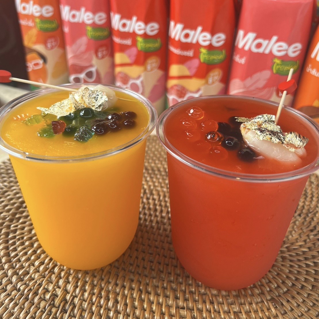 Nước Ép Hỗn Hợp Dâu Tây Và Nho Trắng Malee Tropical 1L