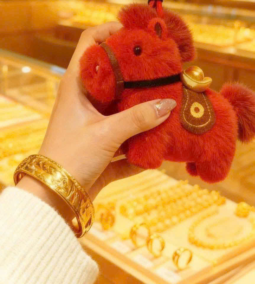 Móc Khóa Linh Vật Ngựa Cõng Vàng Thần Tài 2026, Charm Ngựa Nhồi Bông Trang Trí Balo Túi Xách