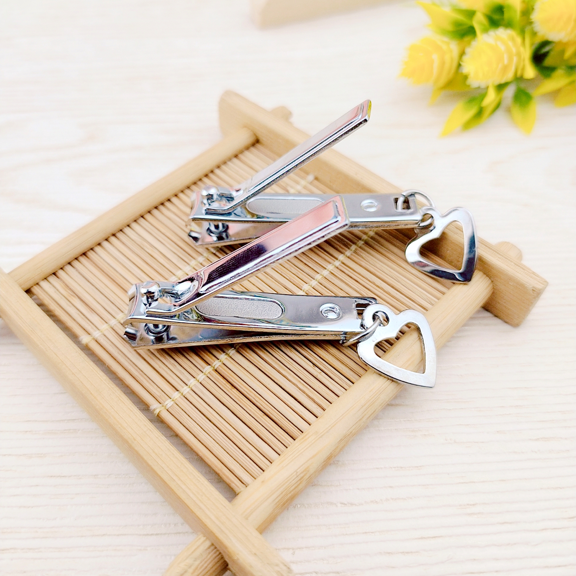 Dụng cụ cắt móng tay loại nhỏ cho bé và người lớn