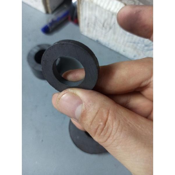 Combo 10 viên Nam châm vĩnh cửu, nam châm ferrite kích thước D32x5 lỗ 18mm