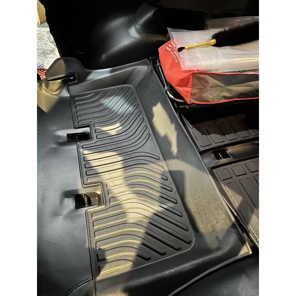 Thảm lót sàn xe ô tô Toyota Innova 2016-nay Nhãn hiệu Macsim chất liệu nhựa TPE cao cấp màu đen
