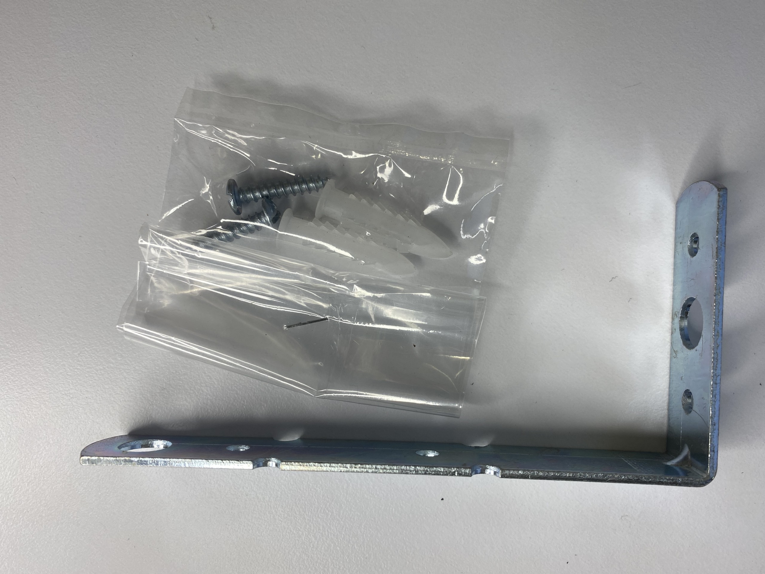 Anten AVG,kèm dây cấp nguồn 5V,dây cáp 15m.HÀNG CHÍNH HÃNG .DÙNG CHO TIVI TÍCH HỢP DVB T2 VÀ ĐẦU THU TRUYỀN HÌNH MẶT ĐẤT DVB T2