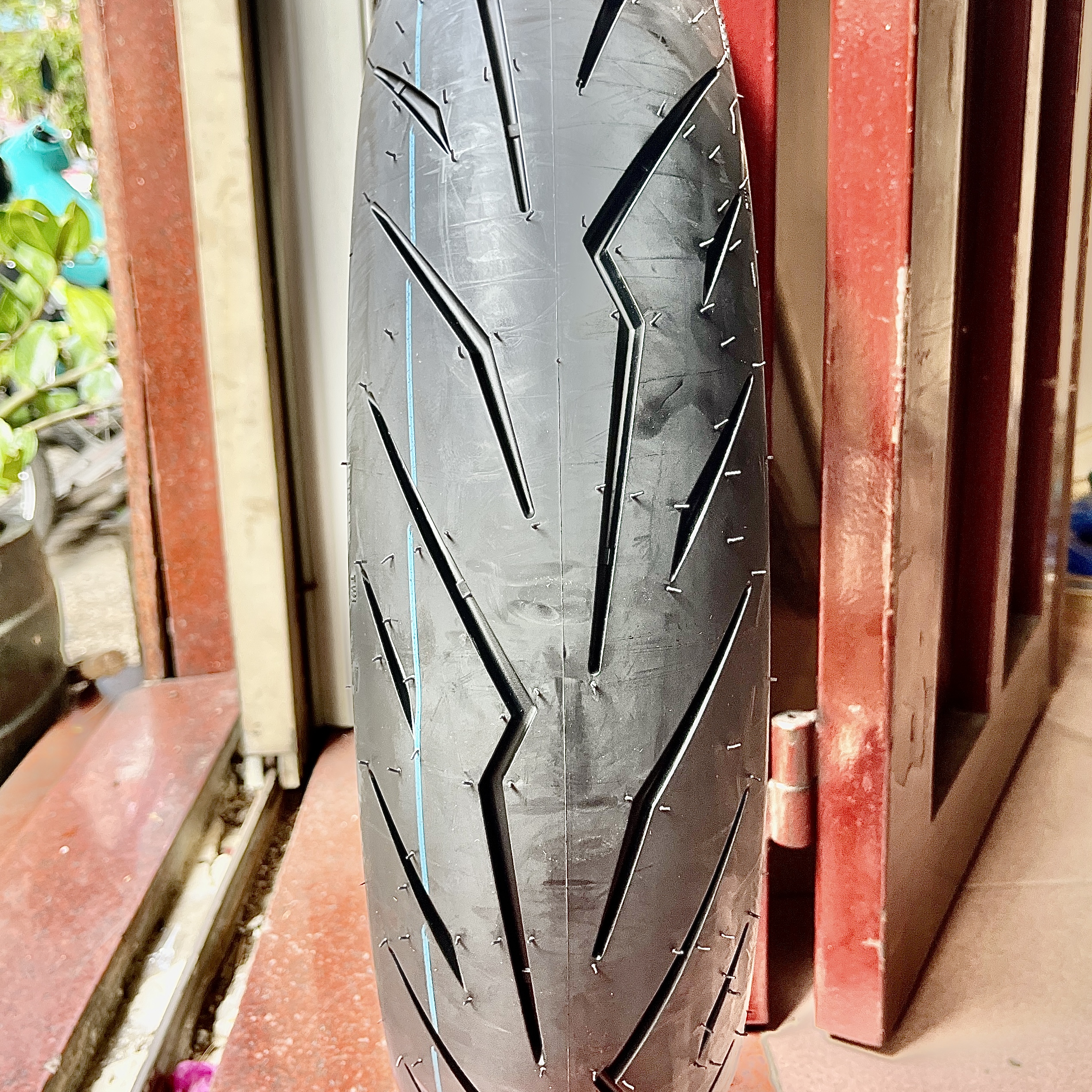 Vỏ xe motor phân khối lớn PKL Pirelli Diablo Rosso Sport 110/120/140/150 mâm/vành 17 inch (Indonesia), không ruột (TL)