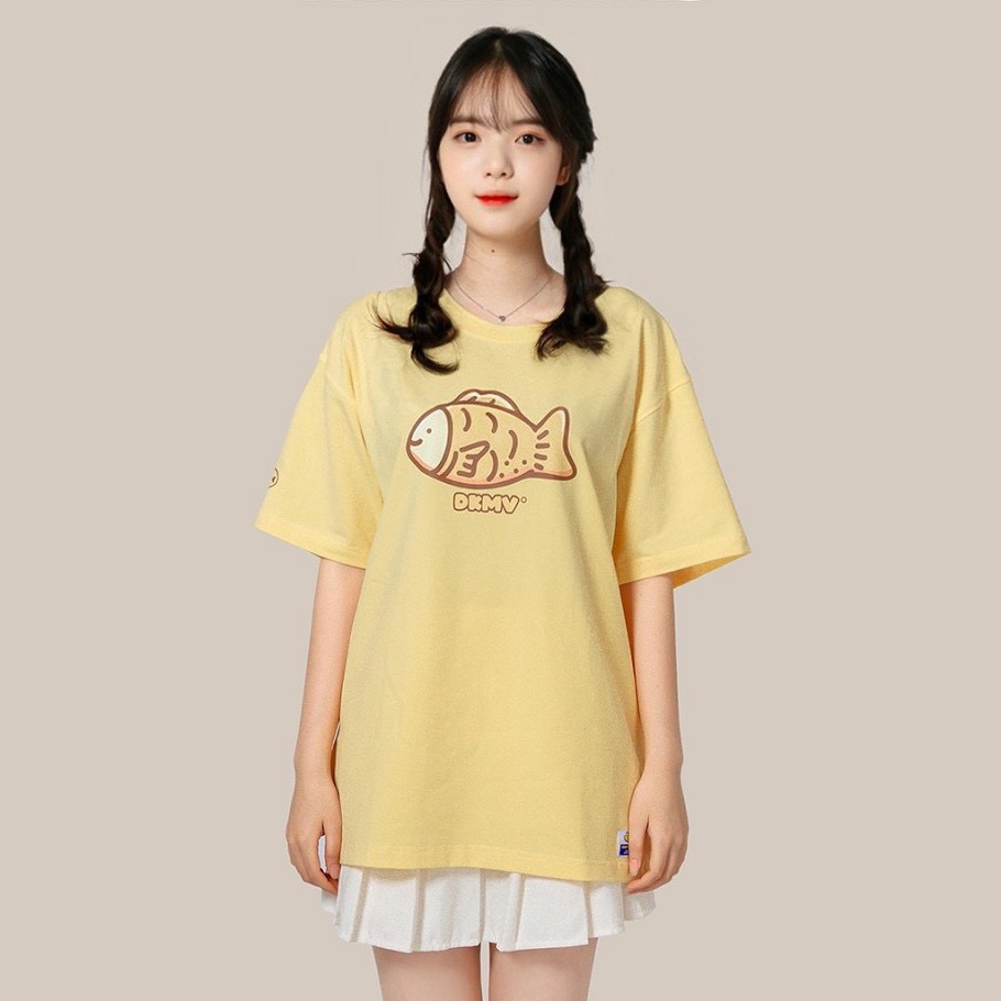 Áo phông nữ cute màu vàng | DKMV Tee Fish Cake-Yellow