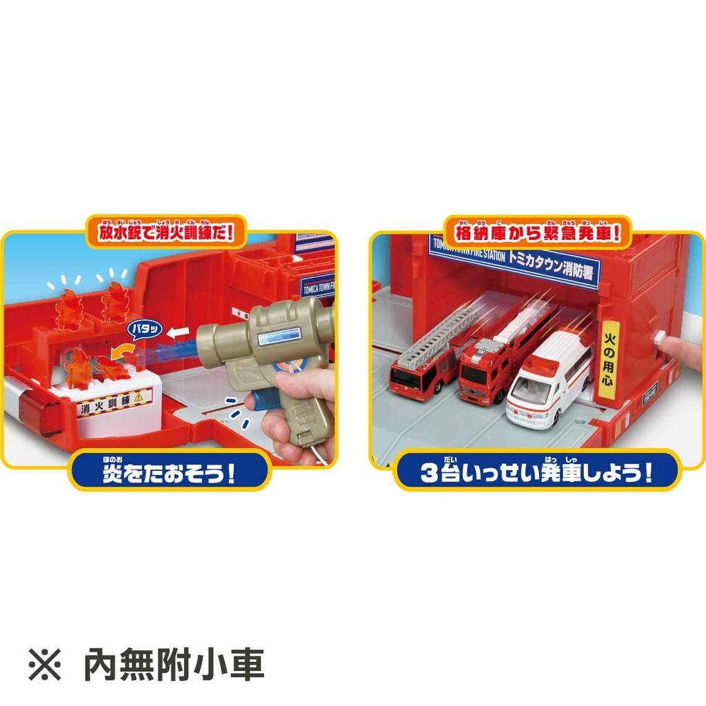 Bộ đồ chơi TOMICA WORLD Transform! FIRE TRUCK-FIRE