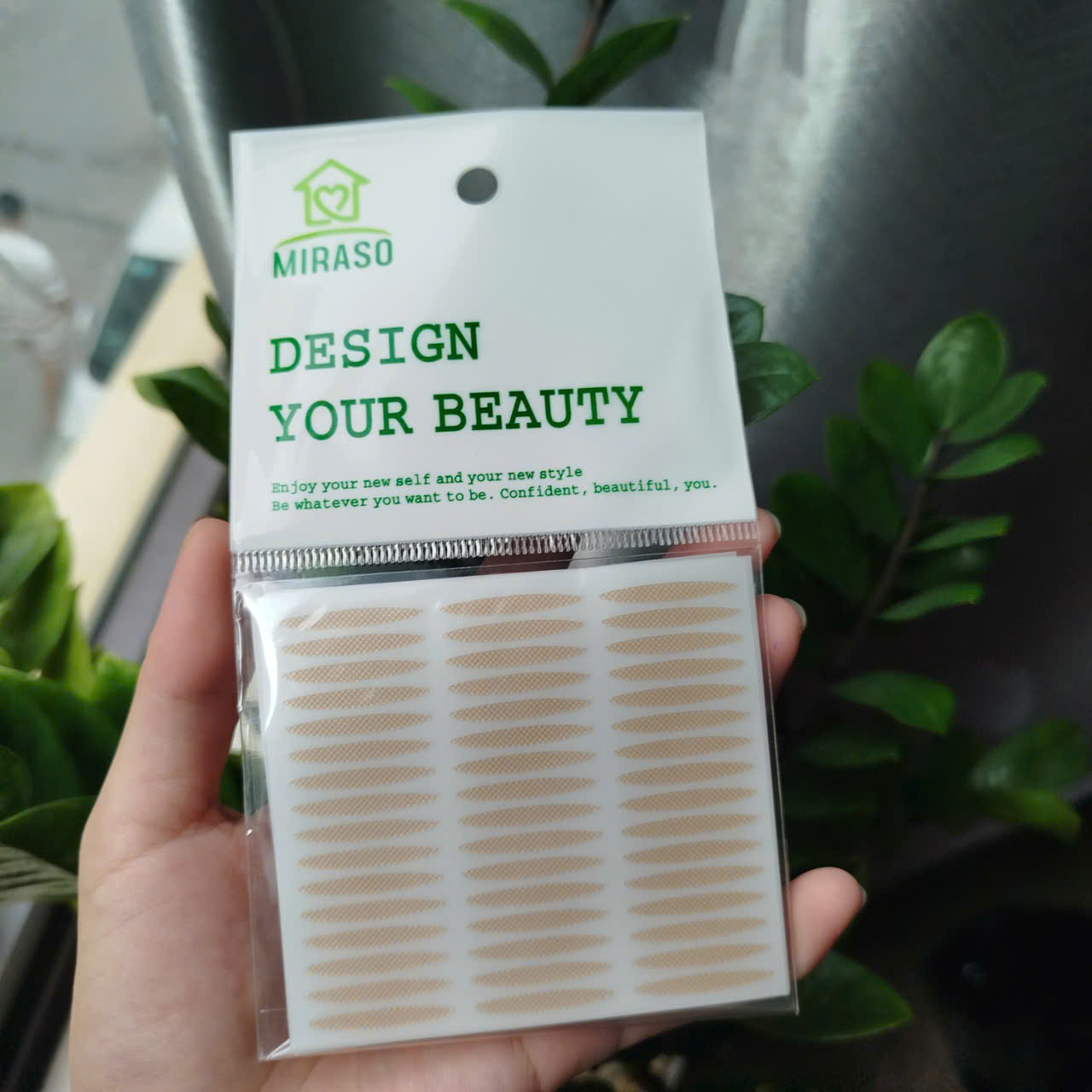 Miếng dán kích mí trong suốt Suri tặng kèm móc khoásuri