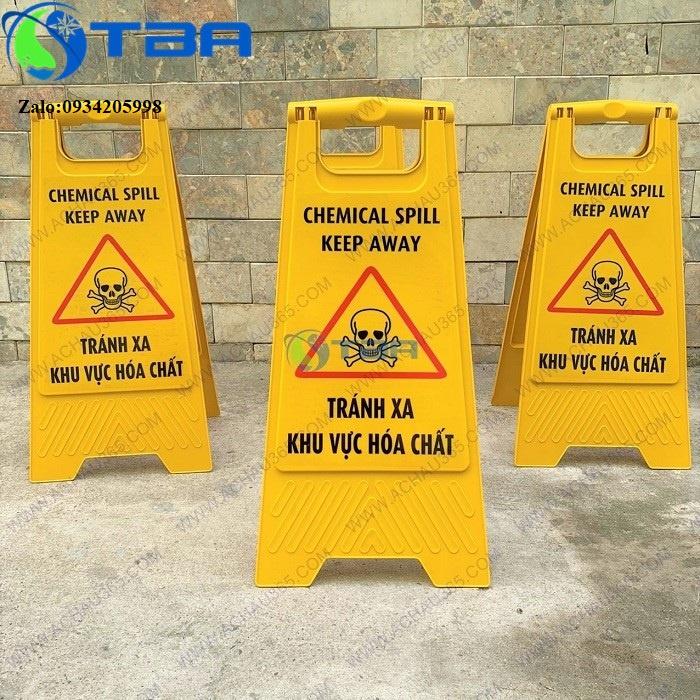 Biển cảnh báo chữ A nhập khẩu cao cấp ''TRÁNH XA KHU VỰC HÓA CHẤT''