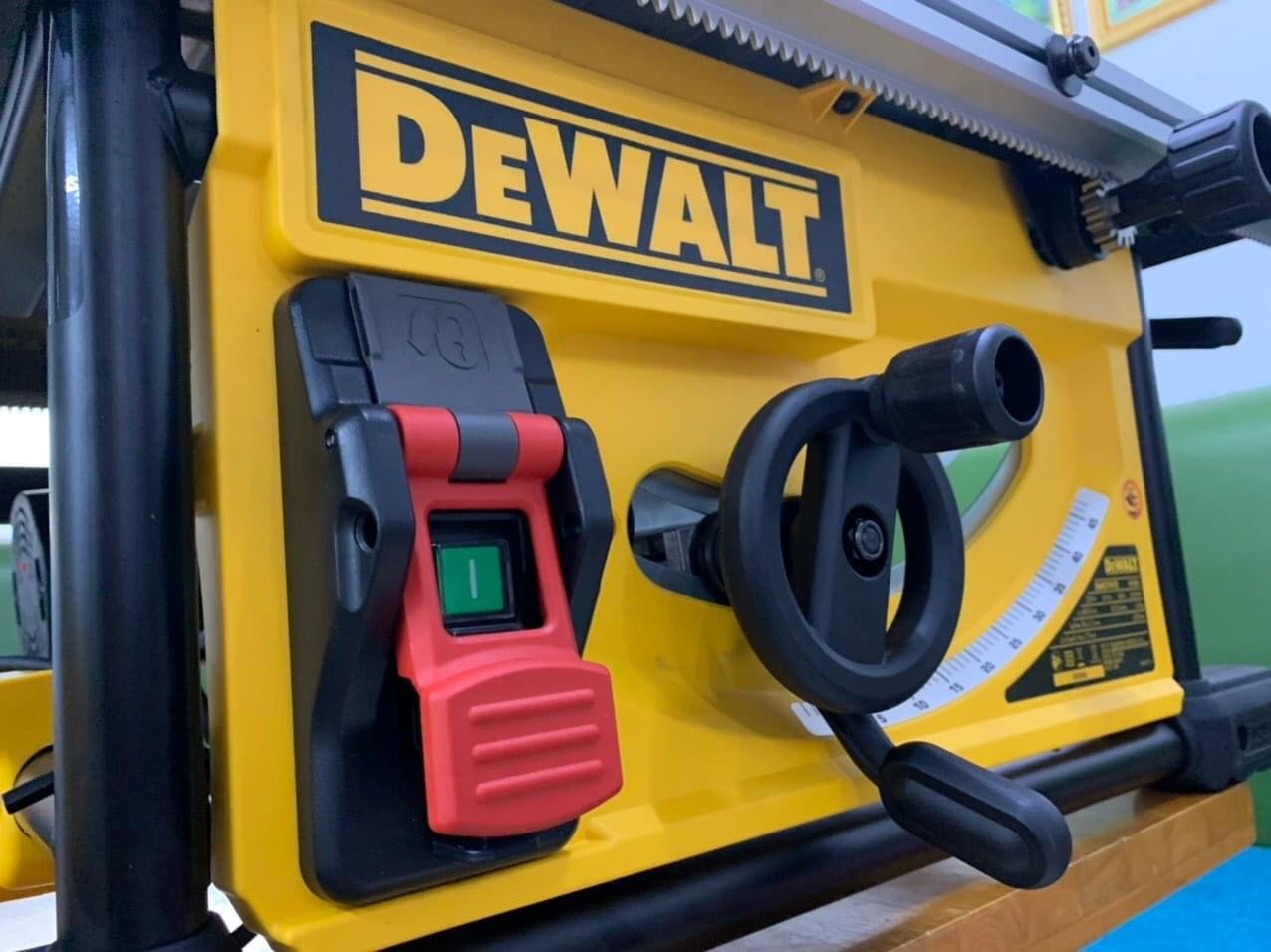 CHÍNH HÃNG - Máy Cưa Bàn 2000W DeWalt DWE7492