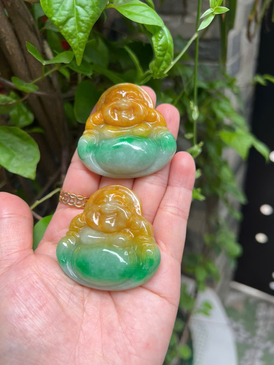 Mặt dây chuyền Phật Di Lặc Cẩm Thạch Vàng Xanh tự nhiên mới đẹp Kt Cao 49mm Ngang 49mm Dầy 12mm Nam Nữ về bọc vàng lên đeo tốt đẹp ạ