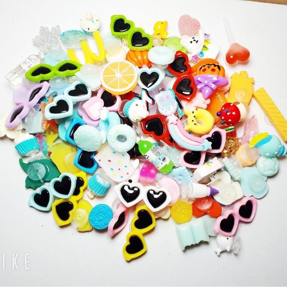 Jibbitz/ stick nhiều mẫu loại cứng - nút gắn dép
