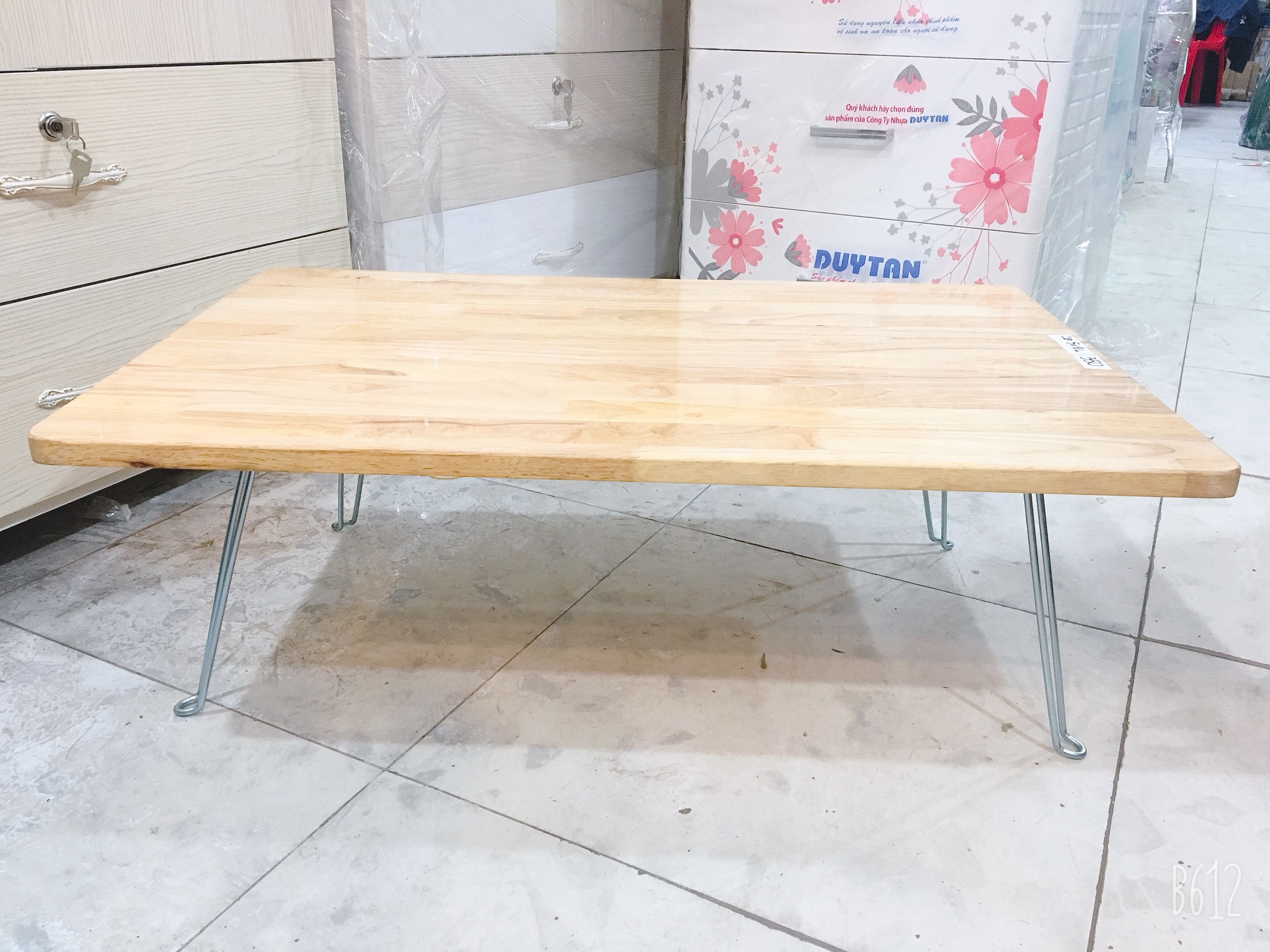 Bàn ngồi bệt vân gỗ gấp gọn-phủ bóng