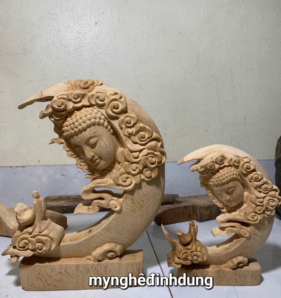 Tượng phật nhất tâm bái dưới trăng bằng gỗ ngọc am thơm nức kt cao 30x25x4cm