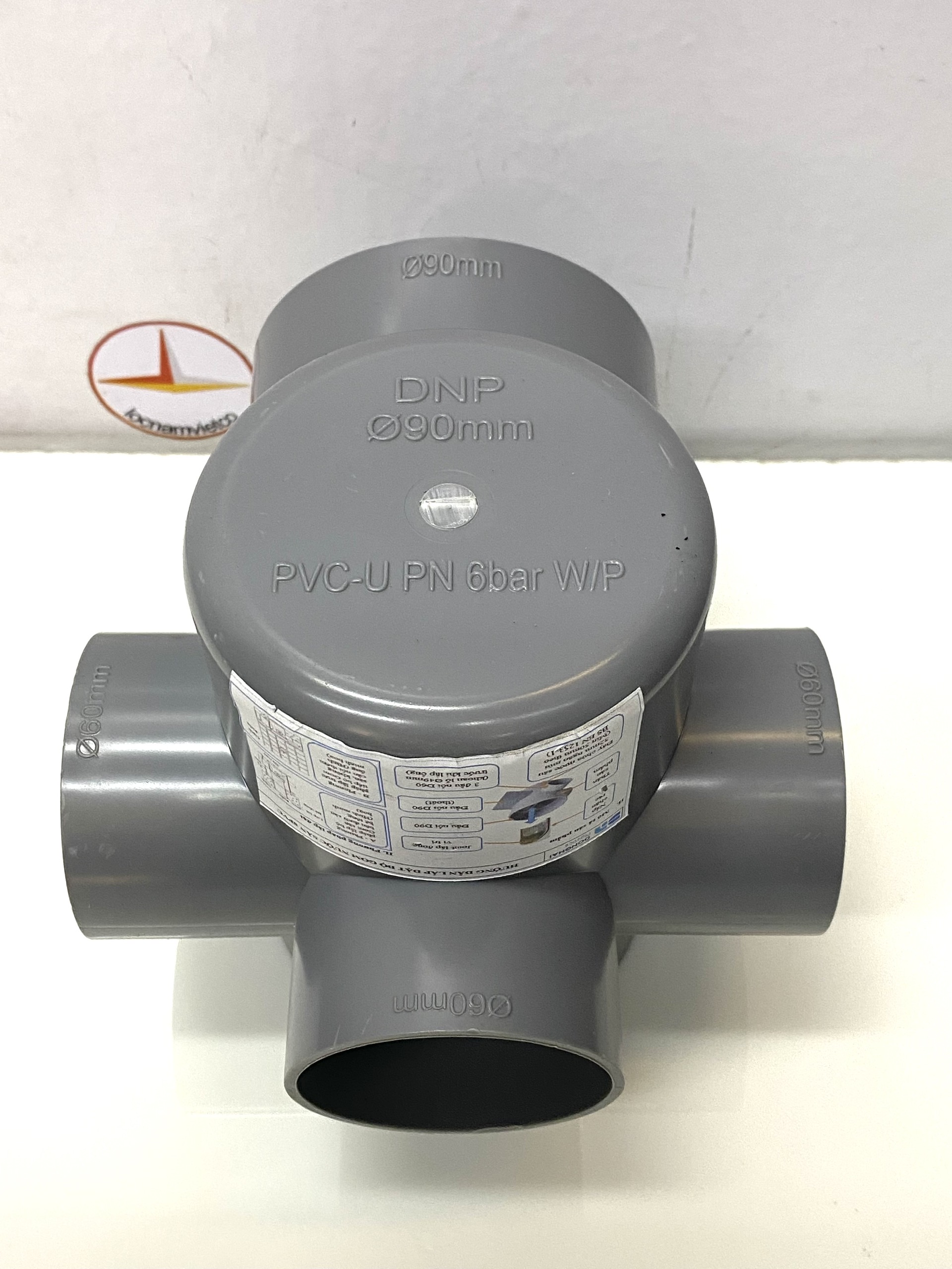 Gom nước thoát sàn nhựa PVC  90-90-60-60-60