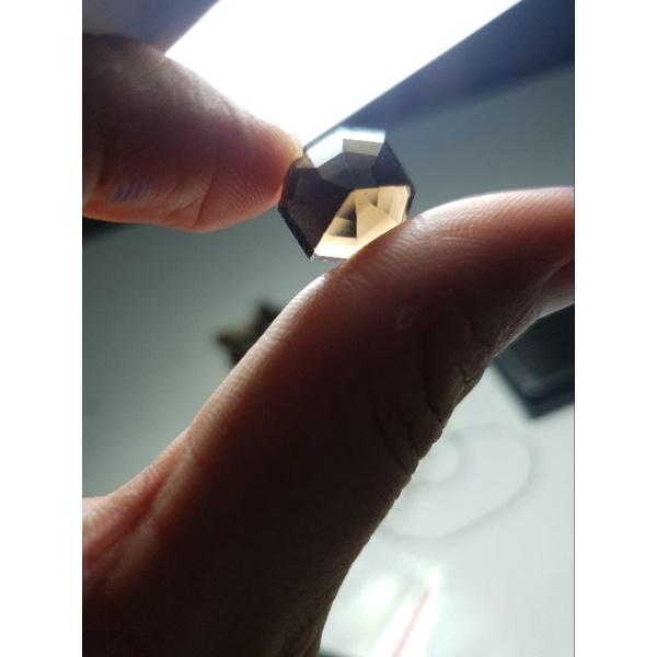 107- hạt SMOKY KHÓI  Lỗi giác mài, mẻ cạnh