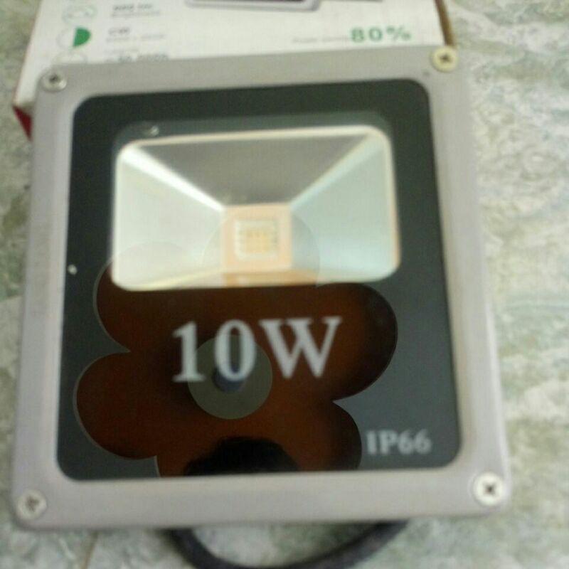 ĐÈN PHALED ĐỔI MÀU 10W - PHA LED THAY ĐỔI NHIỀU MÀU ĐẸP cho tiểu cảnh hòn non bộ IP66