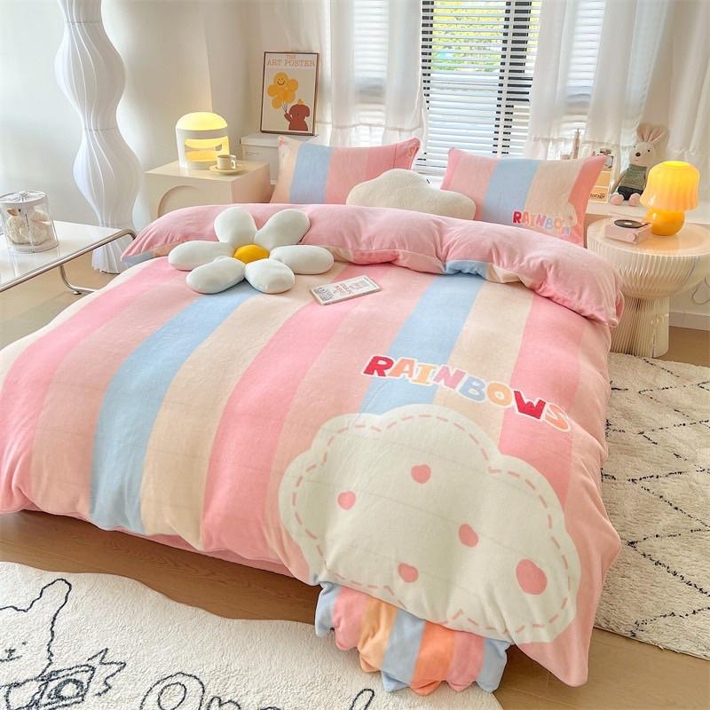 Bộ Chăn Ga Gối Nỉ Nhung Sữa Hàng Nhập Khẩu Cao Cấp 4 Món Hình Đáng Yêu Cho Các Bé