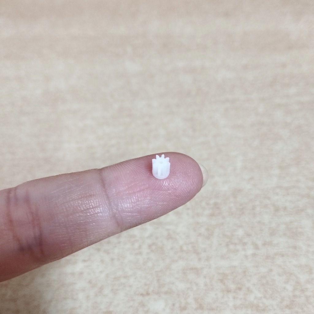 Bánh răng nhựa 8 răng đường kính 4mm cho trục động cơ E58 S168 JY019