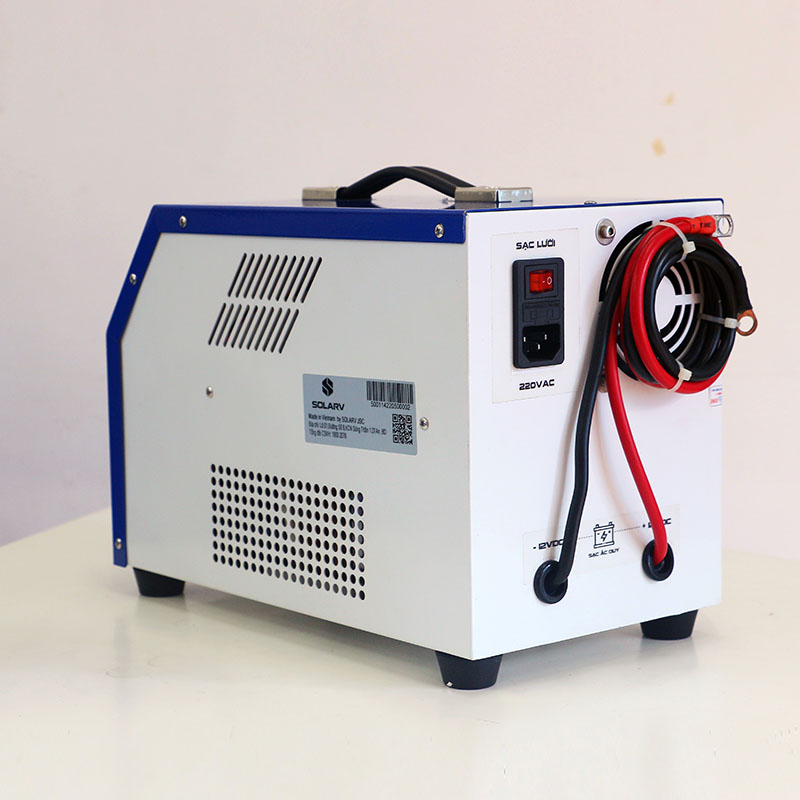 Bộ Đổi Nguồn / Kích Điện Sine 1000VA có sạc lưới, màu xanh dương SolarV