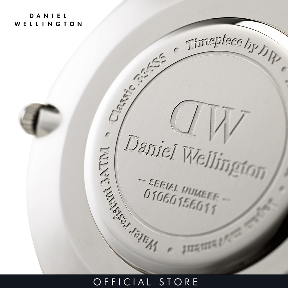 Đồng hồ Nữ Daniel Wellington dây da - Petite Bristol mặt đen - vỏ bạc