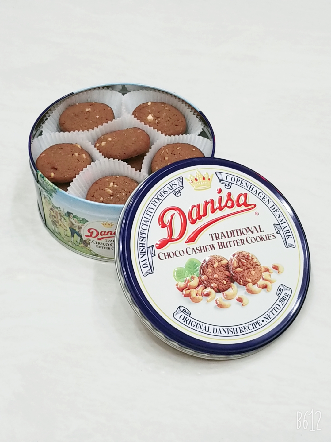 Bánh Quy Bơ Danisa Choco Hạt Điều