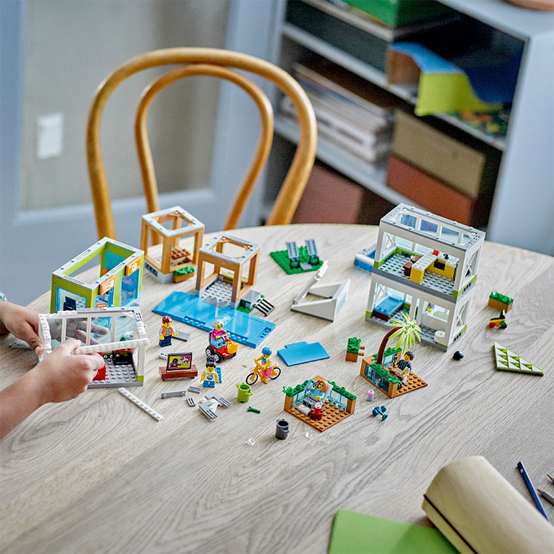Đồ Chơi Lắp Ráp Căn Hộ Thành Phố Lego City 60365
