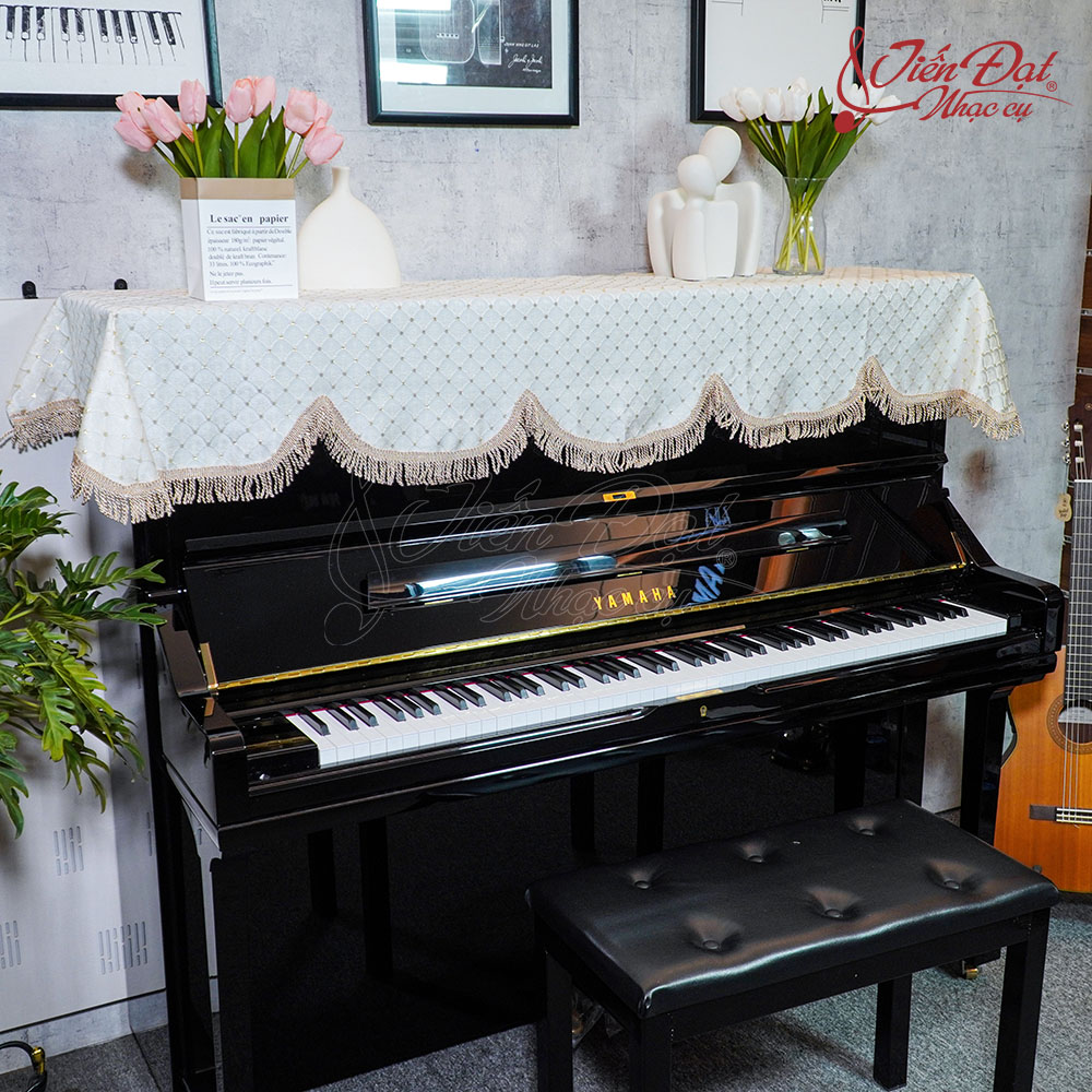 Khăn Phủ Đàn Piano Màu Vàng Kem, Họa Tiết Phủ Kim Tuyến KU-032