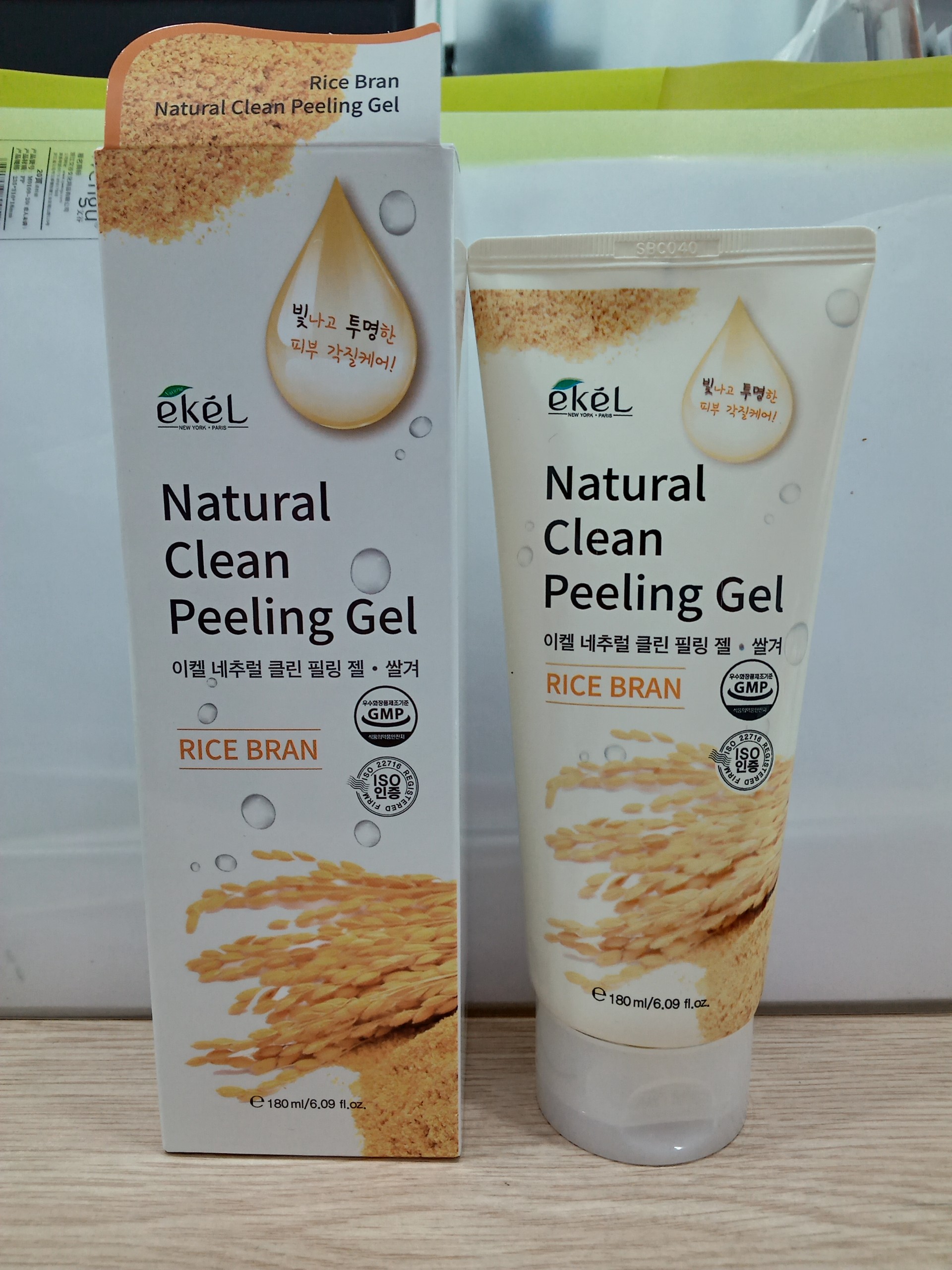 Gel Tẩy Tế bào Chết Gạo - Ekel Natural Clean Peeling Gel Rice Bran 180ml (Tặng 2 mặt nạ Jant Blanc)