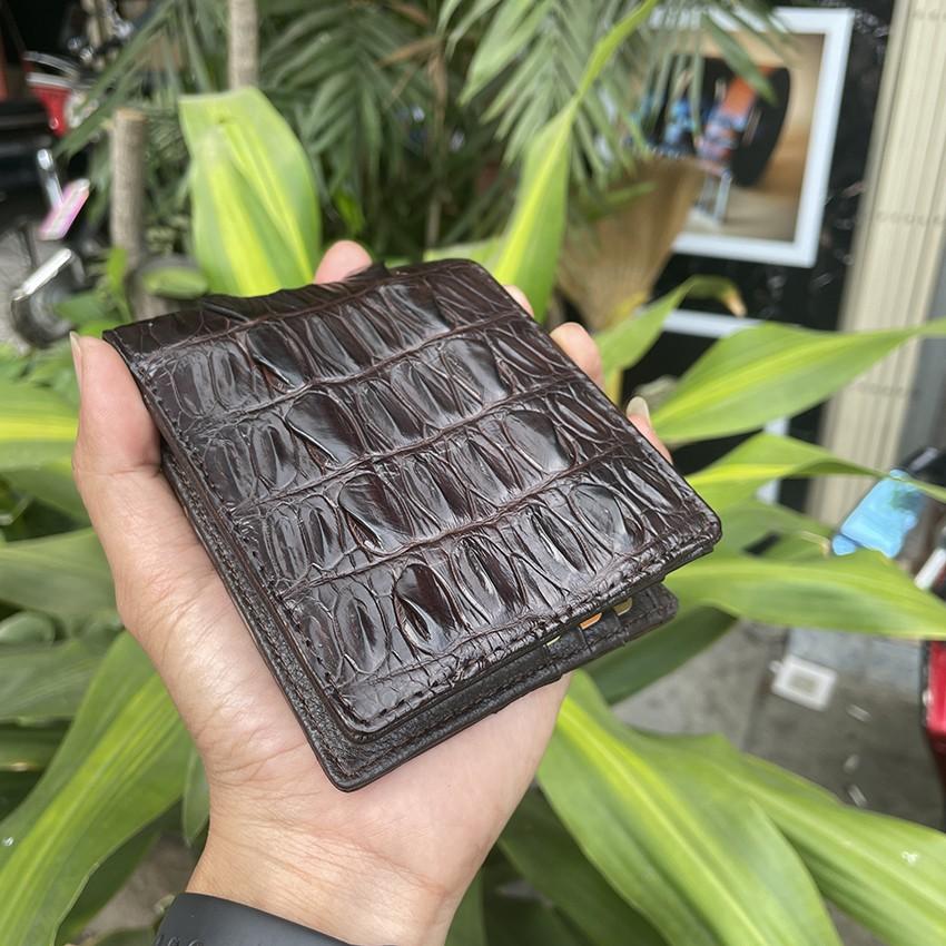 Bóp Ví Nam Cá Sấu ST03 Ví Ngang Đựng Tiền Nhiều Ngăn Có Ngăn Khóa Kéo Chất Da Cá Sấu Thật, Da Gai Đuôi Màu Nâu Đất Sang Trọng Bền Bỉ Tặng Thêm Móc Khóa Bàn Tay Da Cá Sấu