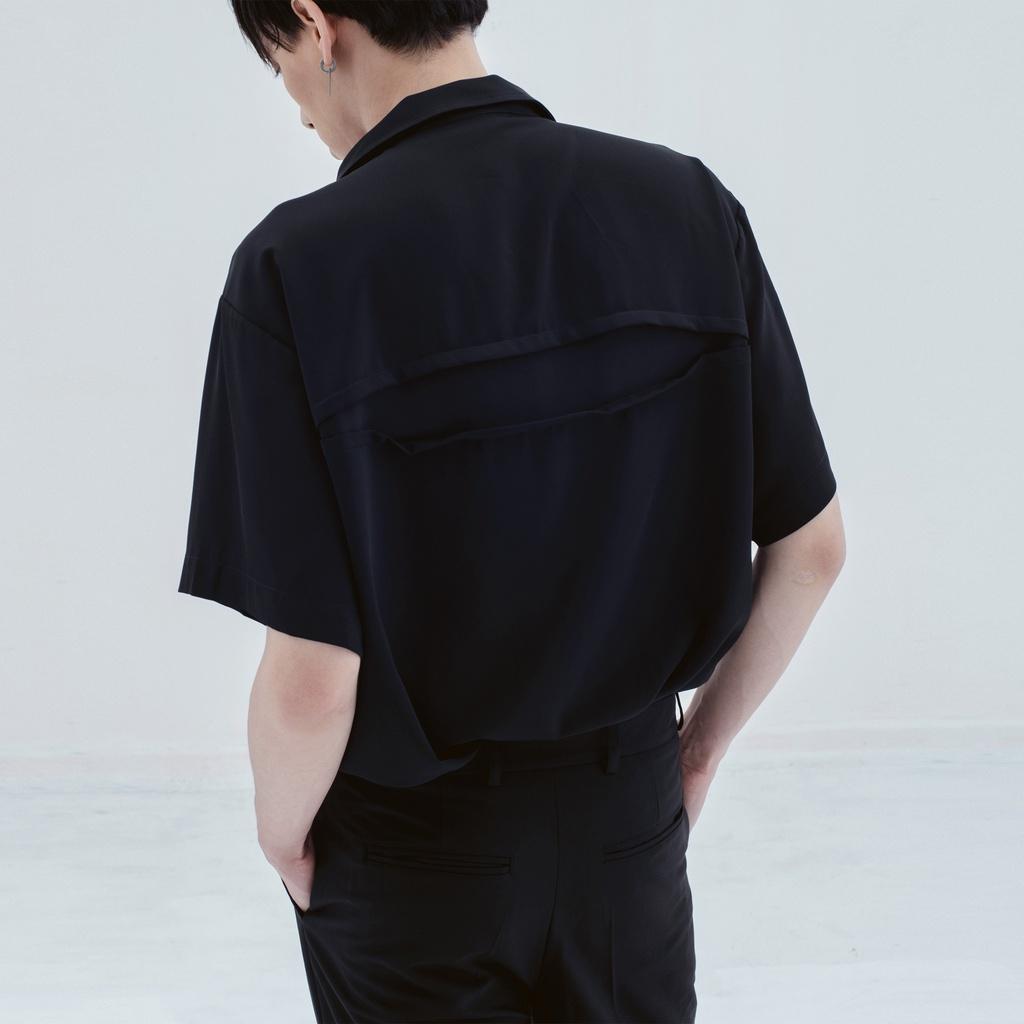 Áo sơ mi Y218cổ danton tay ngắn dáng rộng màu đen in logo