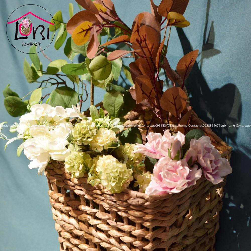 - LB074 Giỏ treo tường lục bình xinh xắn