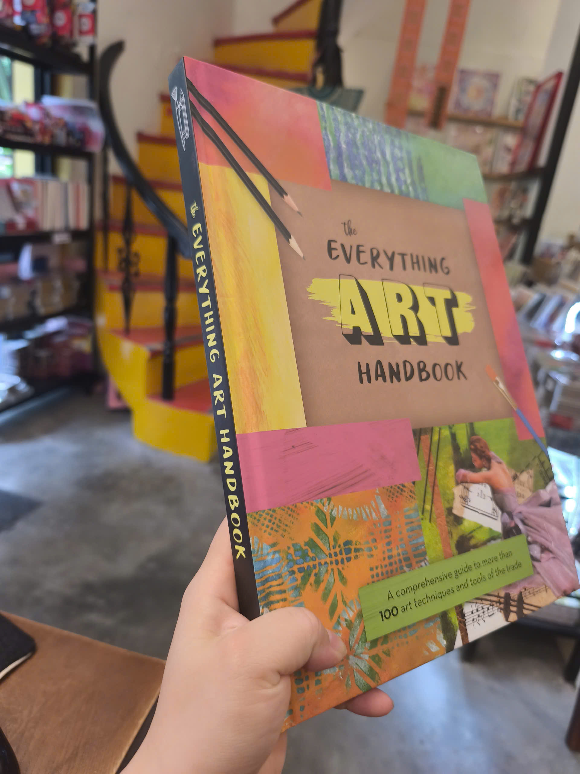 Sách - The Everything Art Handbook / Ngoại văn Nghệ thuật Nhập khẩu UK / Bìa cứng