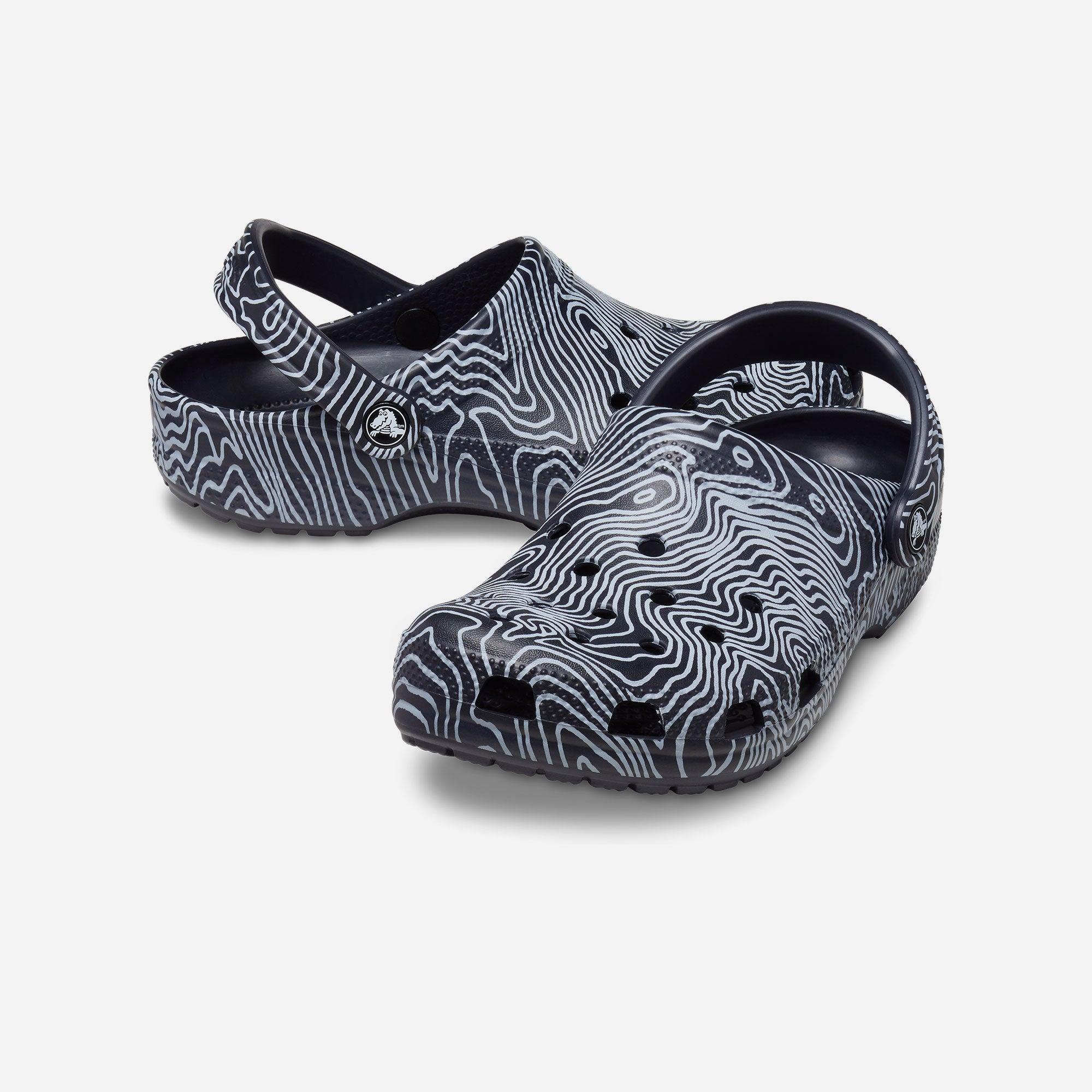 Giày nhựa unisex Crocs Topographic Classic - 208263-4LF