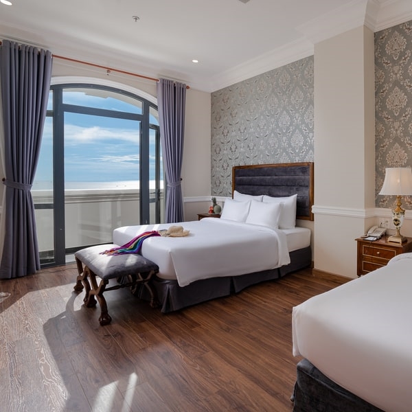 AVS Hotel 4* Phú Quốc  - Buffet Sáng, Hồ Bơi Vô Cực, Khách Sạn Trung Tâm Dương Đông