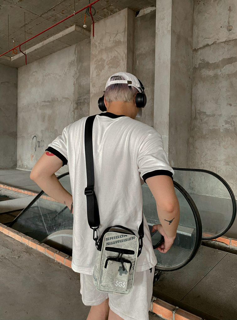 Túi Đeo Chéo Nam, Nữ Dọc In Họa Tiết Báo SAIGON SWAGGER SGS Journal Cross Bag