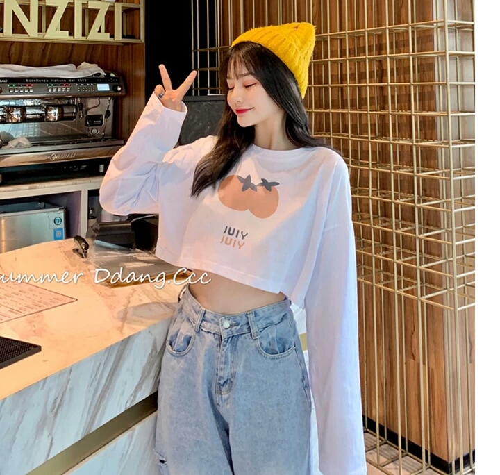 Áo croptop tay dài form rộng in hình cà chua