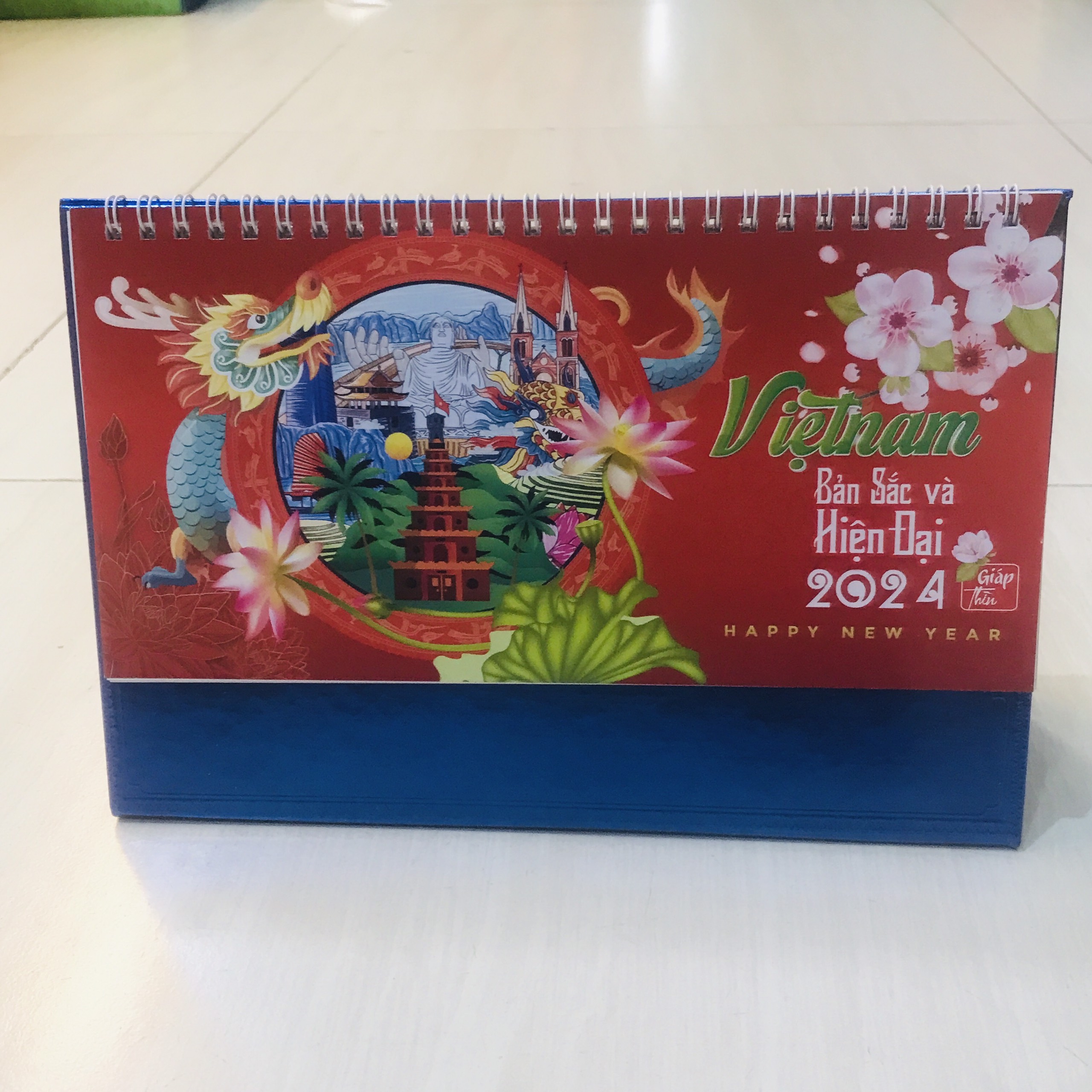 Lịch để bàn 2024kích thước 24cm*16cm có ngày âm