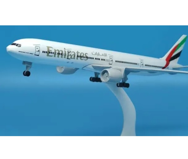 Mô hình máy bay tĩnh B777-300ER Emirates 20cm