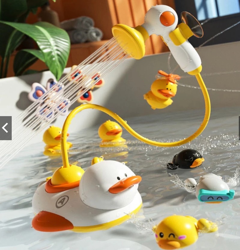 Đồ Chơi Vòi Tắm Con Vịt Hoa Sen Phun Nước, Vòi Đám Mây Ngôi Sao SuperBee Tắm Cho Bé Yêu