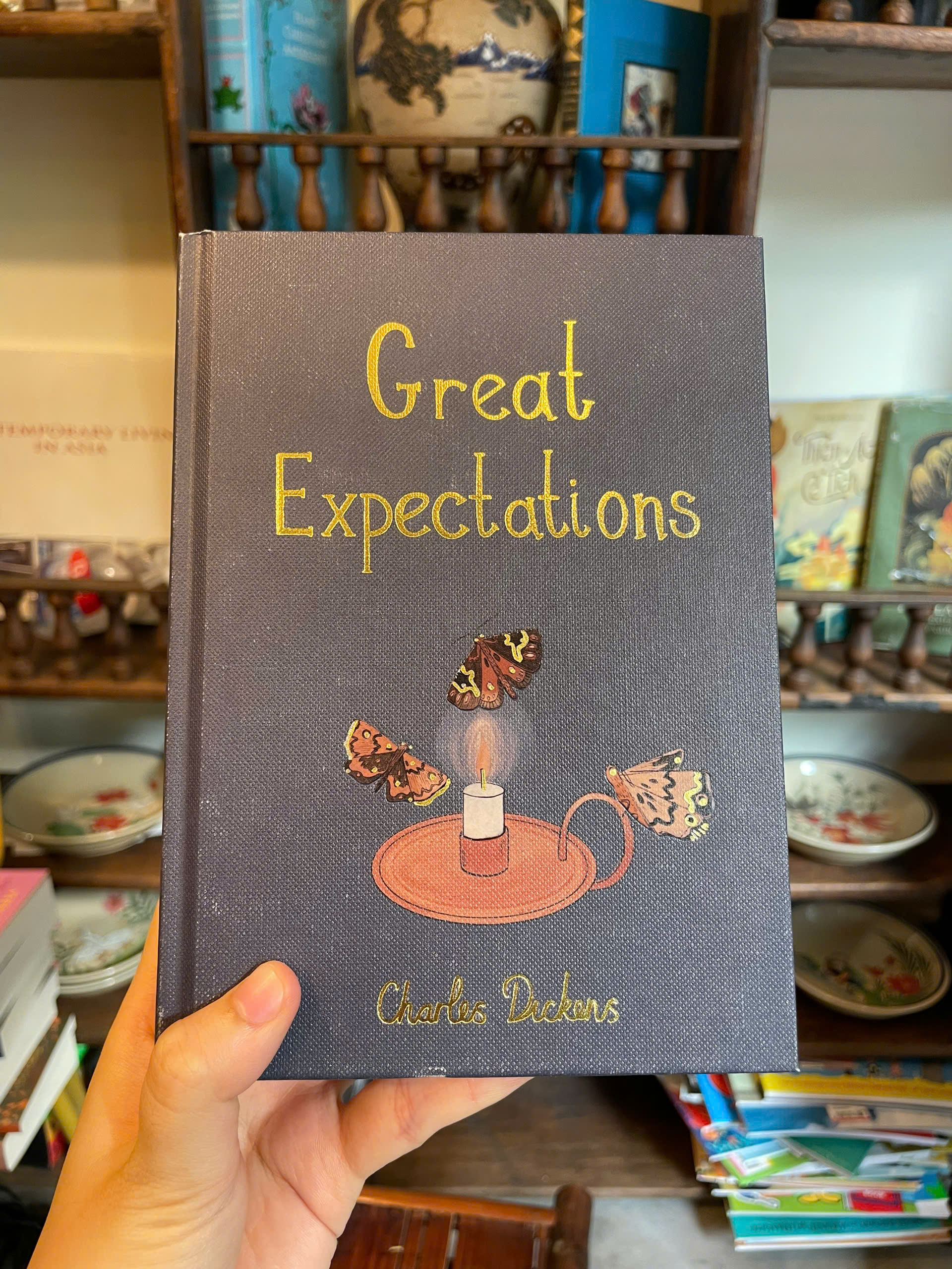 Sách - Great Expectations by Charles Dickens | Classics Bildungsroman / Ngoại văn Nhập khẩu Bìa cứng