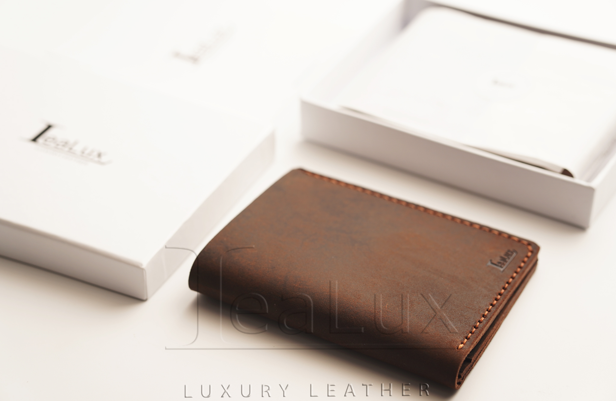 Ví Đứng Da Sáp Đựng Giấy Tờ Cũ Handmade Lealux The Stand Wallet