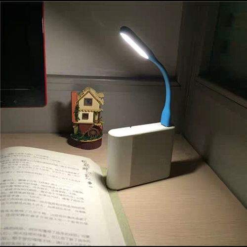 Đèn Led mini đọc sách, dùng cho văn phòng tiện lợi. ( Giao màu ngẫu nhiên )