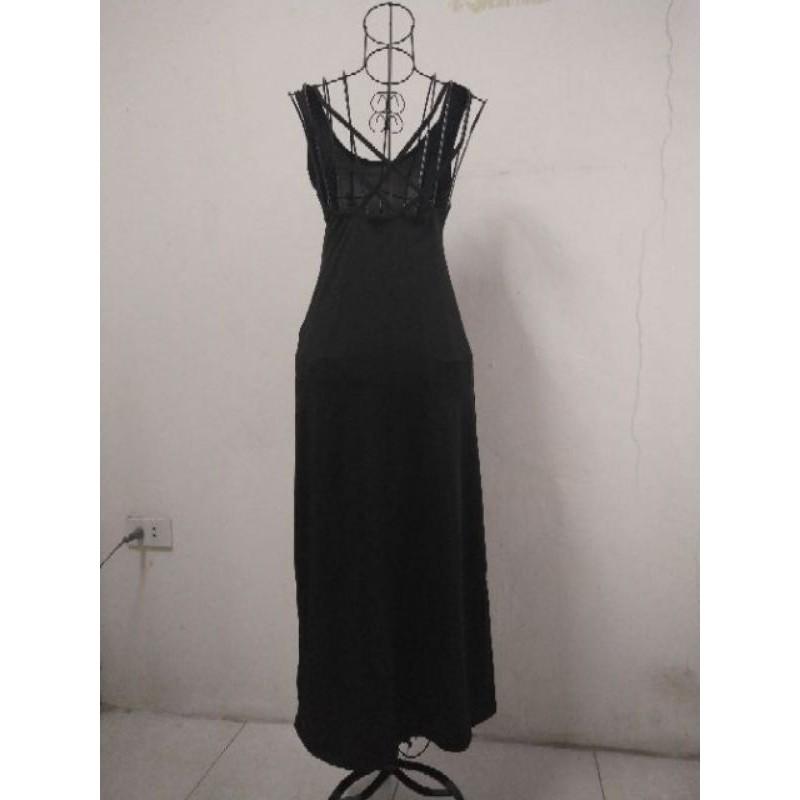 ĐẦM MAXI ĐAN DÂY HỞ LƯNG MÀU ĐEN QUẢNG CHÂU