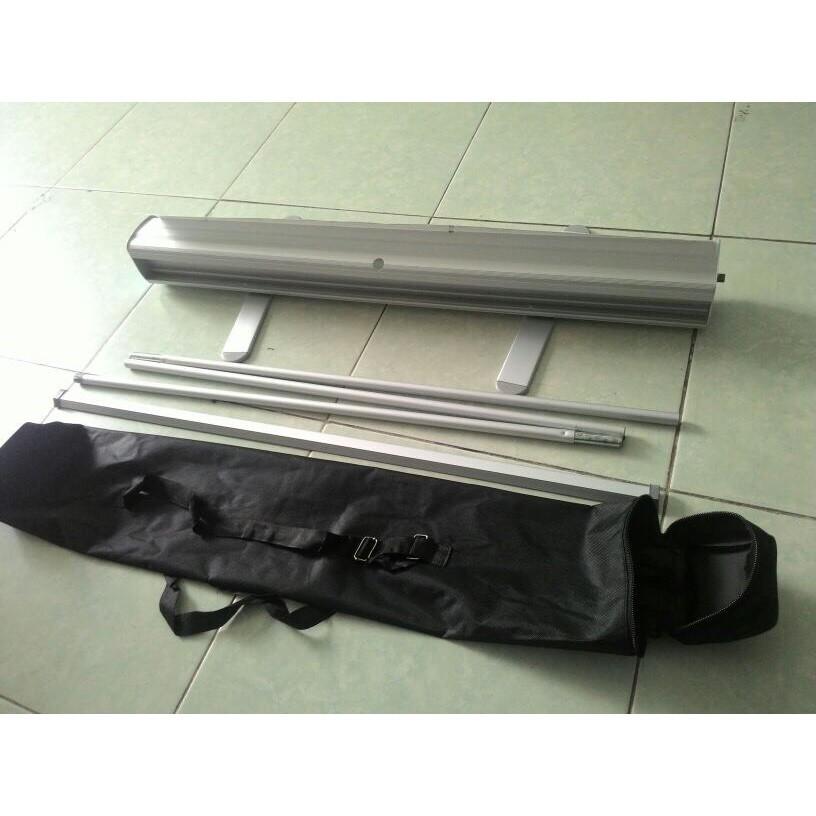 Standee cuốn nhôm loại tốt 60x160cm